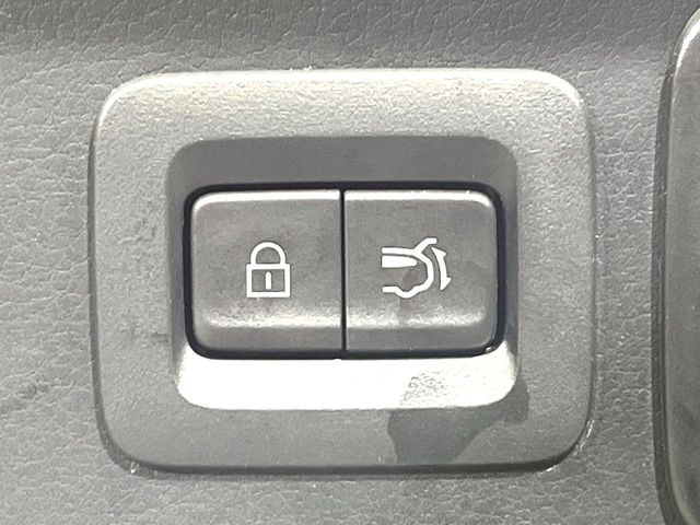 �y�p���[�o�b�N�h�A�z�X�}�[�g�L�[��^�]�Ȃ̃{�^�������������Ń��A�Q�[�g�������ŊJ���܂�!�ו��������Ă��鎞��A�����ʒu�ɂ���o�b�N�h�A��߂�ۂɕ֗��ȋ@�\�ł���