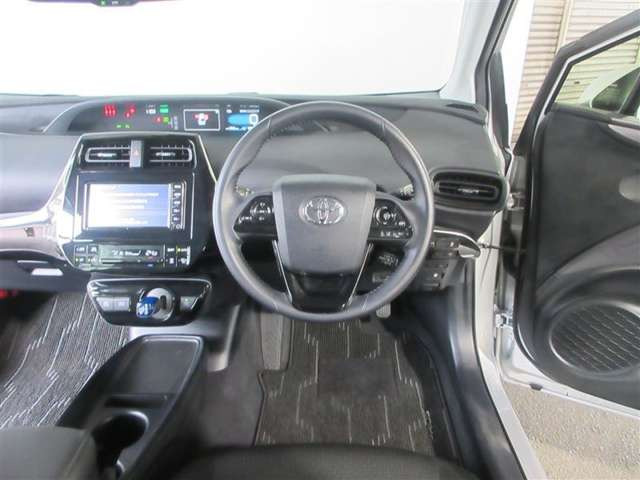 プリウス1.8 S セーフティ プラスII