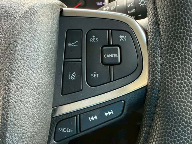 気になるお車がありましたら右の電話番号から直接お店にお問い合わせください。支払方法から車両情報、状態までなんでもご説明させて頂きます。スタッフ一同ご連絡お待ちしております。