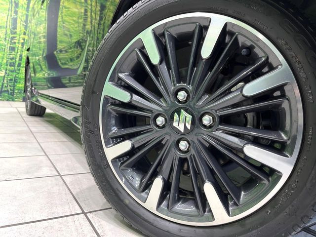 �y����15�C���`�A���~�z�C�[���z�O�ςɃ}�b�`���������A���~�z�C�[���𑕒����Ă���܂��B�e��ЊO�A���~�z�C�[����A�X�^�b�h���X�^�C�����戵�����Ă���܂��B���񂲑��k����������