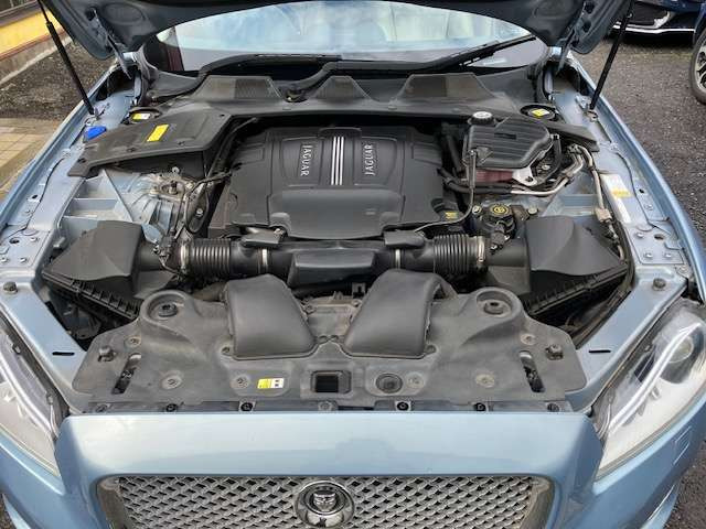 XJ5.0�Ō��V8�G���W���f���炵���ł�!!