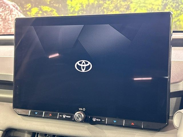 �y12.9�C���` �f�B�X�v���C�I�[�f�B�I�z���ʂ̃f�B�X�v���C��AppleCarPlay��AndroidAuto�����p�\�B�傫�ȉ�ʂŃX�}�z�i�r�A�v���������p���������܂���