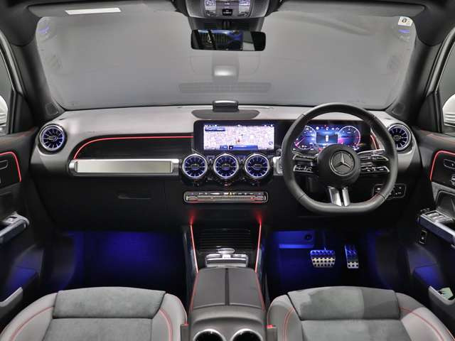 GLBGLB200d 4マチック AMGラインパッケージ 4WD