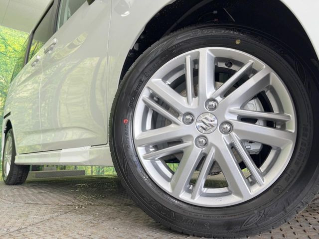 【純正15インチアルミホイール】外観にマッチした純正アルミホイールを装着しております。各種社外アルミホイールや、スタッドレスタイヤも取扱いしております。是非ご相談ください♪