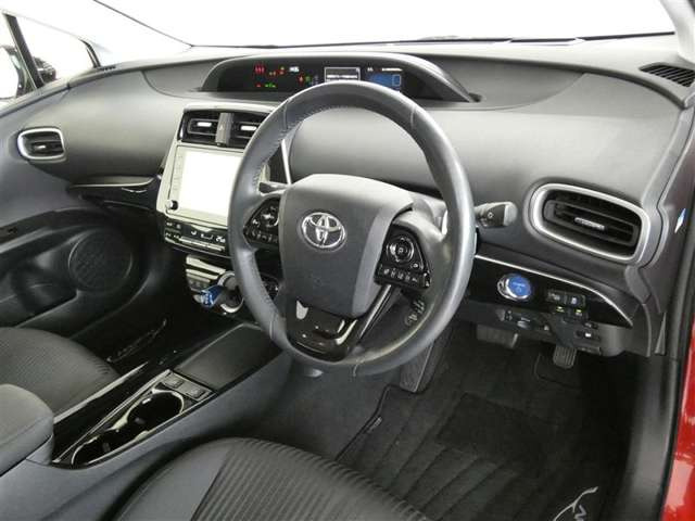 プリウスPHV1.8 A