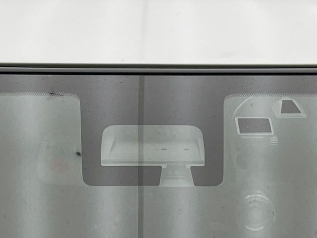 【スズキ セーフティサポート】走行中に前方の車両等を認識し、衝突しそうな時は警報とブレーキで衝突回避と被害軽減をアシスト。より安全にドライブをお楽しみいただけます。