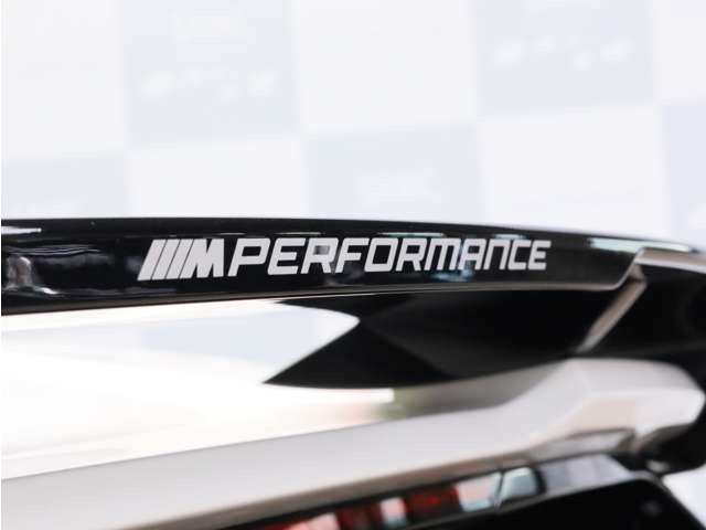 1シリーズM135i xドライブ ストリートレーサー 4WD