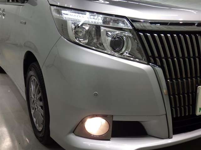 エスクァイアハイブリッド1.8 Gi