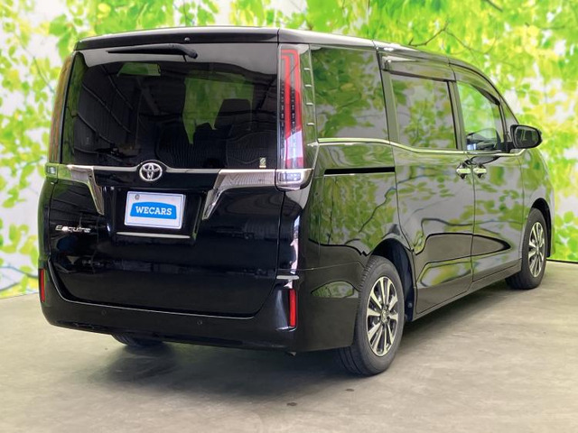 エスクァイア2.0 Gi プレミアムパッケージ ブラックテイラード