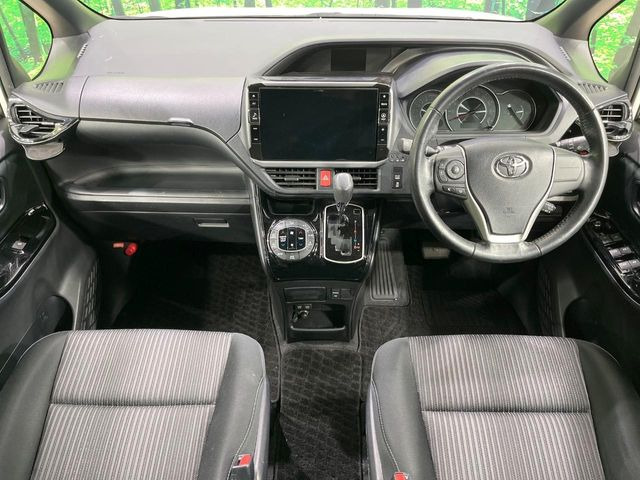 ヴォクシー2.0 ZS