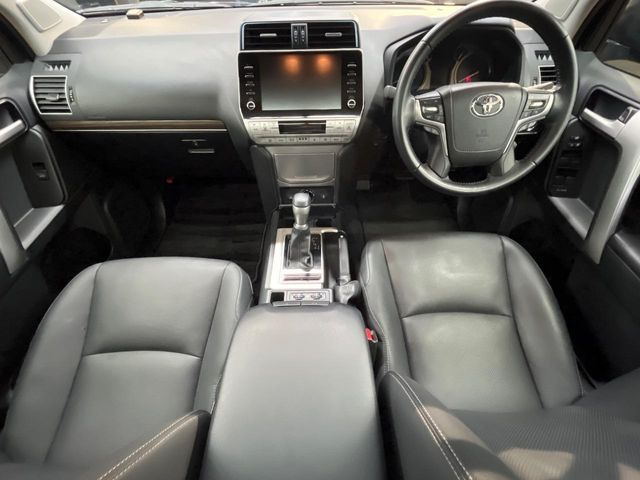 ランドクルーザープラド2.7 TX Lパッケージ マットブラック エディション 4WD