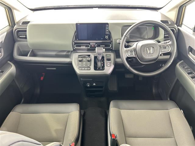 フリード1.5 e:HEV クロスター