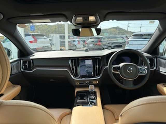 S60リチャージ PHEV T6 AWD アルティメット 4WD