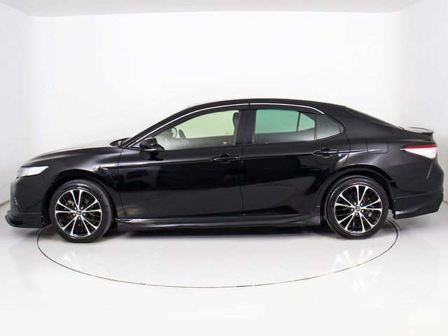 18インチアルミホイール装着車両!!アルミホイールの変更も可能です!お客様のお好みの1台を作成可能となります!※詳細はスタッフまでお尋ねください。