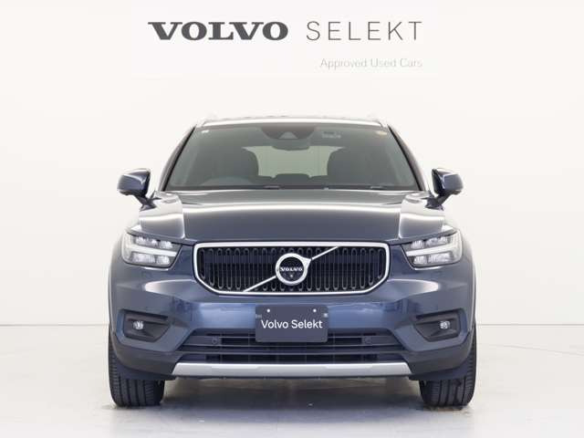 XC40B4 モメンタム