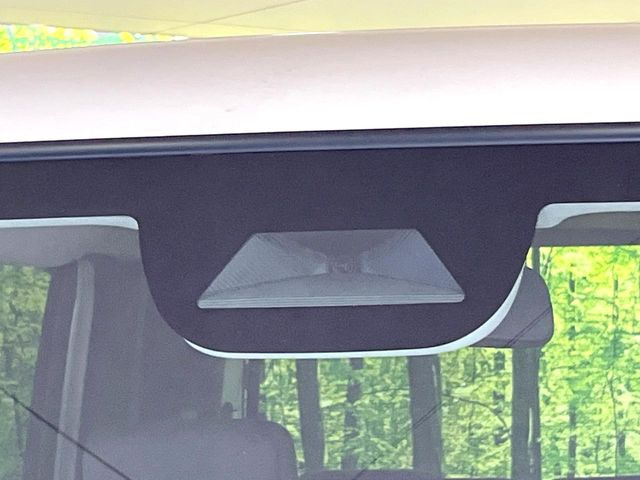 �y�z���_�Z���V���O�z���s���ɑO���̎ԗ�����F�����A�Փ˂������Ȏ��͌x��ƃu���[�L�ŏՓˉ���Ɣ�Q�y�����A�V�X�g�B�����S�Ƀh���C�u�����y���݂��������܂��B