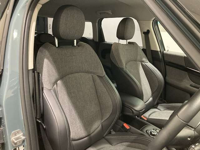 ミニクロスオーバークーパー D オール4 プレミアム プラスパッケージ 4WD