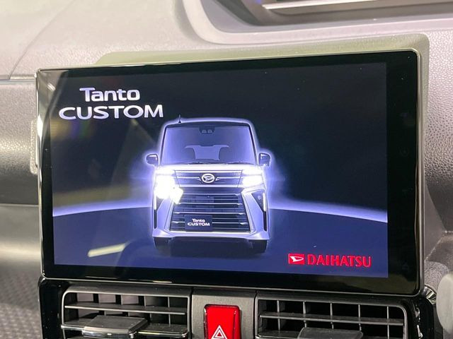 �y����10�i�r�^�i�r�z�l�C�̏����i�r�𑕔����Ă���܂��B�i�r�̎g���₷���͂������A�I�[�f�B�I�@�\���[��!�L�����v�◷�s�͂������A�ʋ΂┃�����ȂǕ��i�̃h���C�u���y�����Ȃ�͂���