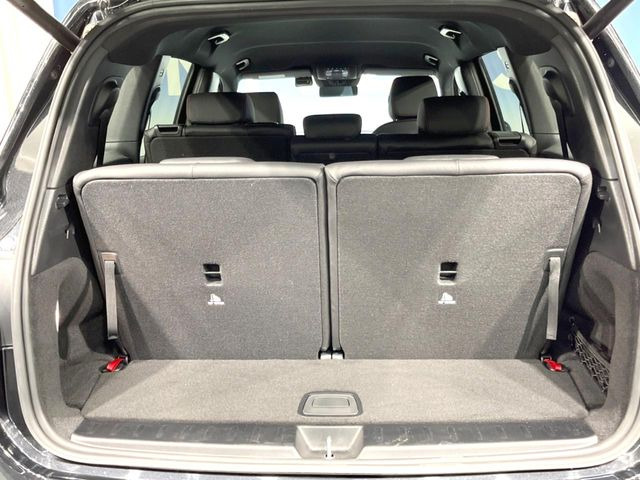 ●トランクルーム:趣味が広がる収容スペース!これだけの広さがあればお買い物やレジャーなどにも最適です!使用感も少なくきれいな状態を維持しております。