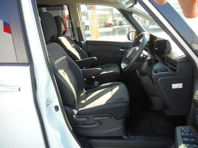 セレナ2.0 ハイウェイスターV