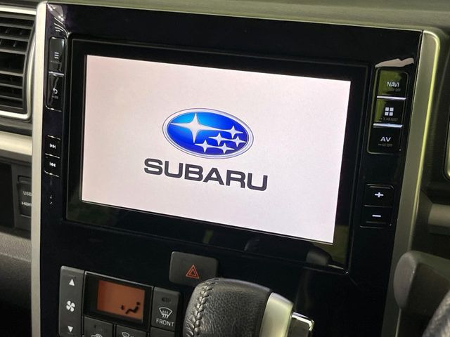 【純正8型ナビ】人気の純正ナビを装備しております。ナビの使いやすさはもちろん、オーディオ機能も充実!キャンプや旅行はもちろん、通勤や買い物など普段のドライブも楽しくなるはず♪