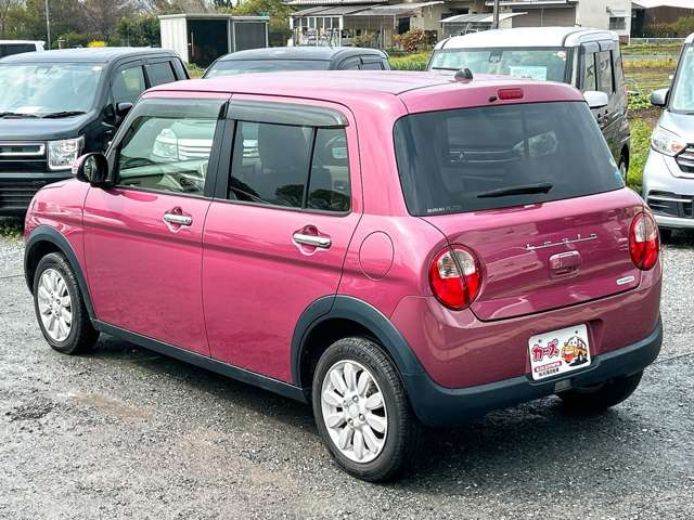 ���X�ł͌y�����Ԃ��畁�ʎԂ܂ŕ��L���I�[�����[�J�[�̎Ԏ�E�F�E�O���[�h��L�x�ɑ����Ă���܂��B