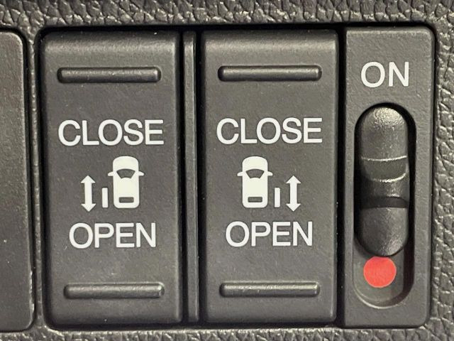 フリード1.5 ハイブリッド クロスター ブラックスタイル