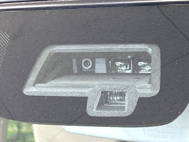 �y�X�Y�L �Z�[�t�e�B�T�|�[�g�z���s���ɑO���̎ԗ�����F�����A�Փ˂������Ȏ��͌x��ƃu���[�L�ŏՓˉ���Ɣ�Q�y�����A�V�X�g�B�����S�Ƀh���C�u�����y���݂��������܂��B