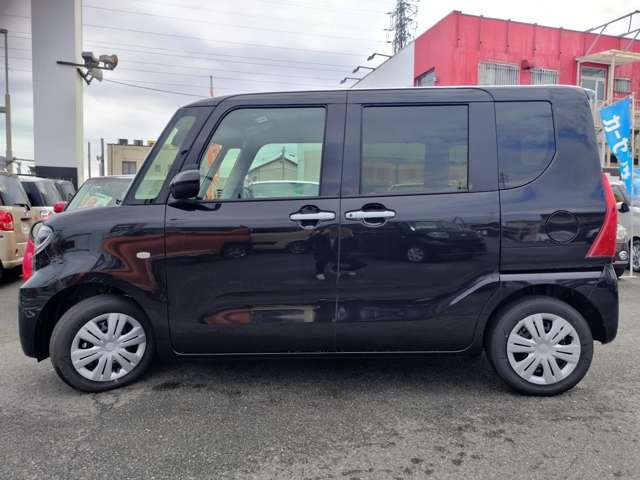 軽自動車をお探しなら、是非一度ご来店下さい!たくさん在庫車がございます!