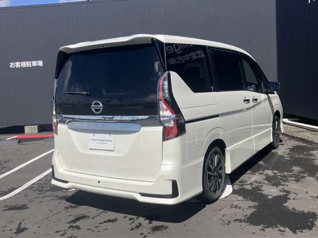 セレナ1.2 e-POWER ハイウェイスターV