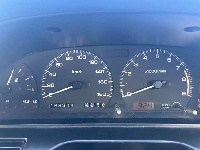 気になるお車がありましたら右の電話番号から直接お店にお問い合わせください。支払方法から車両情報、状態までなんでもご説明させて頂きます。スタッフ一同ご連絡お待ちしております。