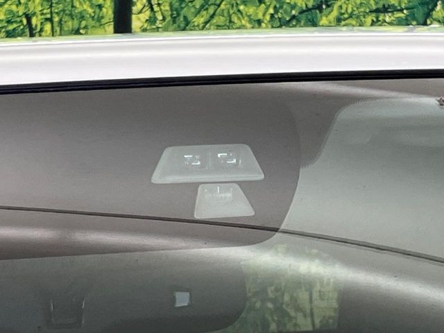 �y�X�}�[�g�V�e�B�u���[�L�T�|�[�g�z�ᑬ���s���ɑO���̎ԗ�����F�����A�Փ˂������Ȏ��͌x��ƃu���[�L�ŏՓˉ���Ɣ�Q�y�����A�V�X�g�B�����S�Ƀh���C�u�����y���݂��������܂��B