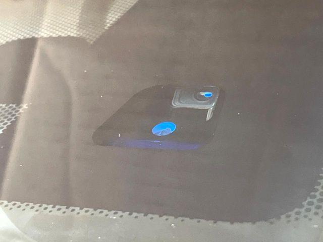 �y�O�He-Assist�z���s���ɑO���̎ԗ�����F�����A�Փ˂������Ȏ��͌x��ƃu���[�L�ŏՓˉ���Ɣ�Q�y�����A�V�X�g�B�����S�Ƀh���C�u�����y���݂��������܂��B