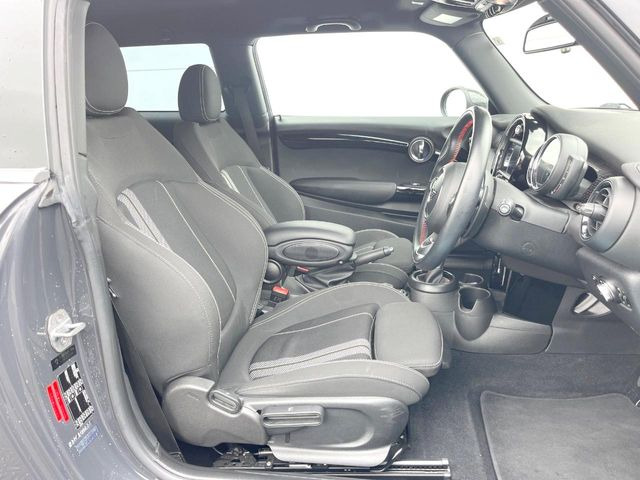 ���V�[�g�̎g�p��:�j��E�ւ�������Ȃ��A�����̒ʂ肫�ꂢ�ȏ�Ԃ��ێ����Ă���܂��B�܂��A�����N���[�j���O�E�R�[�e�B���O�����p�����������܂��B