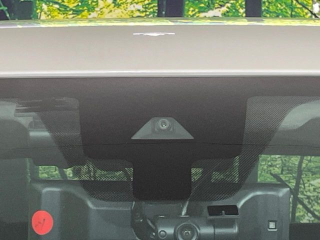 �y�C���e���W�F���g�G�}�[�W�F���V�[�u���[�L�z�t�����g�J�����őO���̎ԗ�����s�҂����m�B�Փ˂������Ȏ��͏Փ˔�Q�y���u���[�L���쓮�A�Փˉ�����T�|�[�g�B�����S�Ƀh���C�u�����y���݂��������܂��B