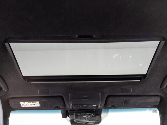 お探しの方必見の人気オプションサンルーフ!