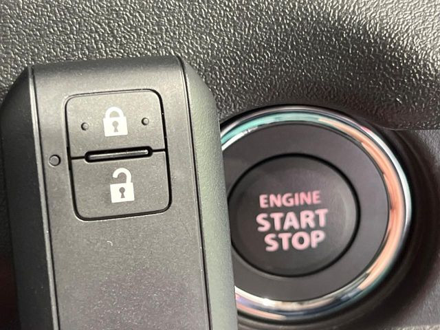 �y�L�[���X�X�^�[�g�V�X�e���z�J�o����|�P�b�g�ɓ��ꂽ�܂܂ł��h�A�̎{���E�������\�ȃX�}�[�g�L�[�𑕔��B�G���W���̃I���E�I�t�����J�M�����o���K�v����������Ƃ��Ă��֗��ł���