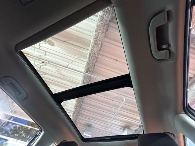 �y���E�Ɨ����[�����[�t�z2��ڍ��E�Ȃɂ��ꂼ��z�u���ꂽ�K���X���[�t!�������ɍ��킹�ĕБ������V�F�[�h��߂邱�Ƃ��\�ł�!