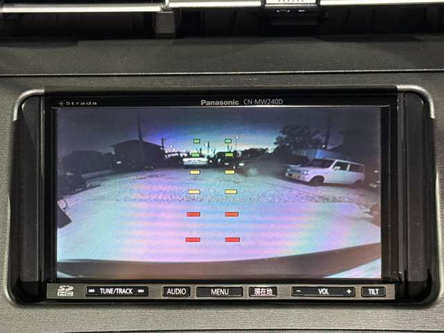 �y�o�b�N���j�^�[�z���ł͕K���i�̃o�b�N���j�^�[��������܂��B�N���A�����X�\�i�[���t���Ă���܂��̂ň��S���Ă���艺�����B