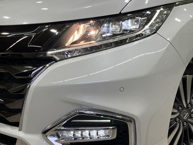 �yLED�w�b�h���C�g�z���V����ԑ��s�����ǍD�Ȏ��E���m�ۂ����S���ĉ^�]�ł��鍂�P�xLED�w�b�h���C�g�𑕔�!�_�����x�������A����d�͂��}�����Ă��܂��B