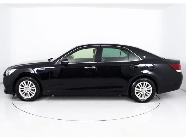 各メーカーのエアロパーツ取り付け承ります!ご納車迄に仕上げます!格安にて承りますのでお気軽にお申し付け下さい!!