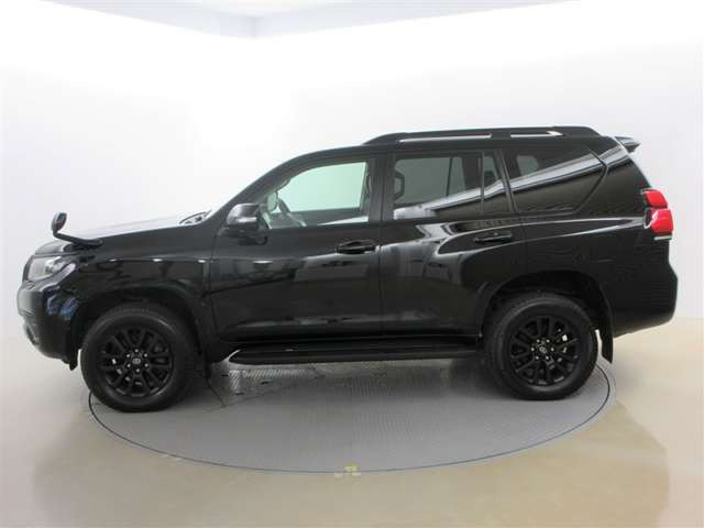 ランドクルーザープラド2.7 TX Lパッケージ マットブラック エディション 4WD