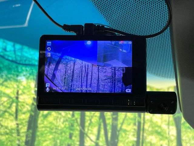 �y�h���C�u���R�[�_�[�z�h���C�u���R�[�_�[����!���s���͂������A������^�]�⎖�̂ɑ��������ہA�f���ŋL�^���A����̃��X�N�ɔ����܂��B���L�^�pSD�J�[�h�͂��q�l�����g�ł��������������K�v������܂��B