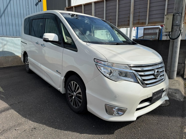 セレナ2.0 ハイウェイスター Vセレクション+Safety S-HYBRID