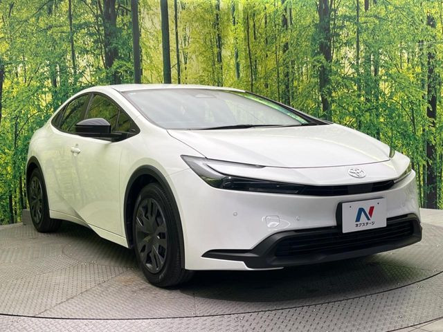 高透明度のガラス皮膜で撥水はもちろん、上質なツヤ・光沢を実現。紫外線や酸性雨から大切な愛車を保護し、色あせ・劣化を防止。「弾スプラッシュコート」、「弾プリミッサコート」からお選びいただけます。