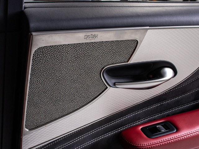 ���������N��̉����̃}�[�N���r���\��!