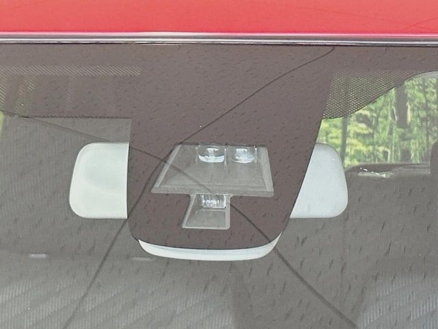 �y�X�Y�L �Z�[�t�e�B�T�|�[�g�z���s���ɑO���̎ԗ�����F�����A�Փ˂������Ȏ��͌x��ƃu���[�L�ŏՓˉ���Ɣ�Q�y�����A�V�X�g�B�����S�Ƀh���C�u�����y���݂��������܂��B