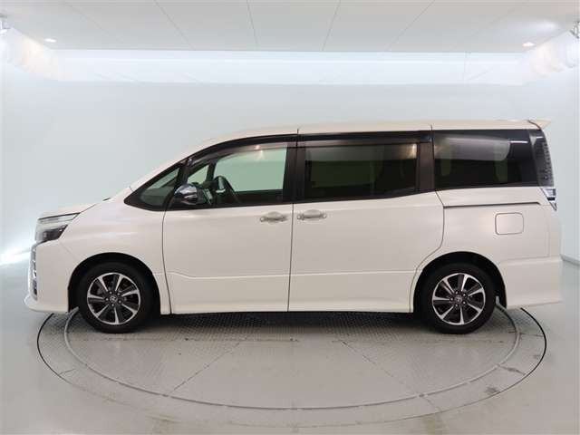 ヴォクシー2.0 ZS 煌III