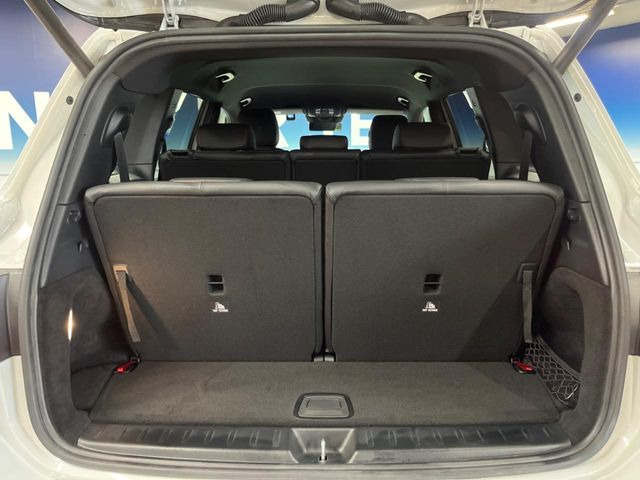 ●トランクルーム:趣味が広がる収容スペース!これだけの広さがあればお買い物やレジャーなどにも最適です!使用感も少なくきれいな状態を維持しております。