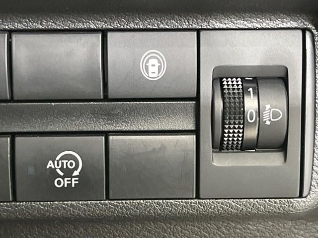 �y�v���p�C���b�g�z�������H�ł̒��������s���y��!!�a�؎��Ə��񑖍s�̃V�[���ŁA�A�N�Z���E�u���[�L�E�X�e�A�����O�������Ő��䂵�A�������^�]�̕��S���y�����Ă���܂���